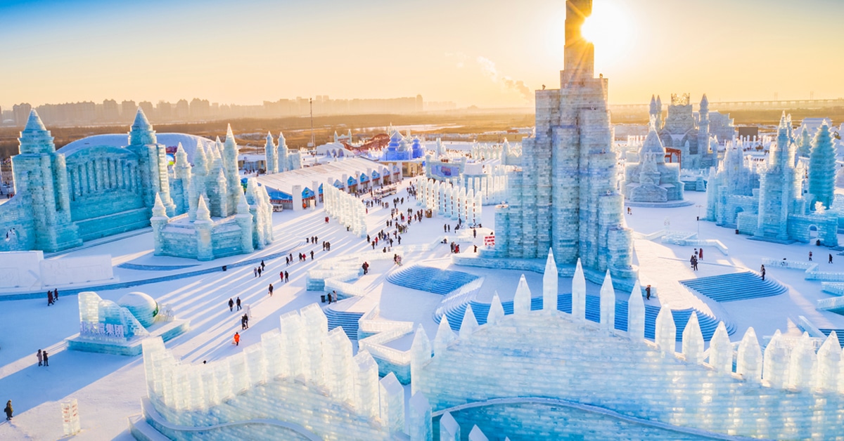 O maior festival de escultura de gelo e neve do mundo abre para o público