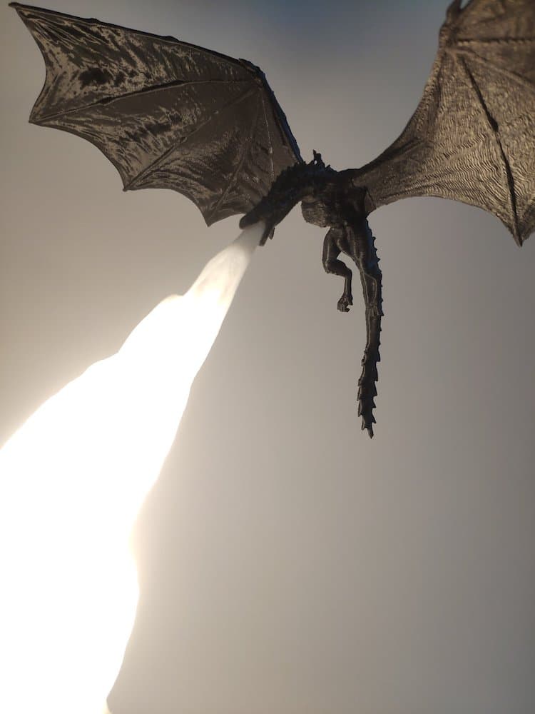 Uma luminária de dragão impressa em 3D inspirada em Game of Thrones