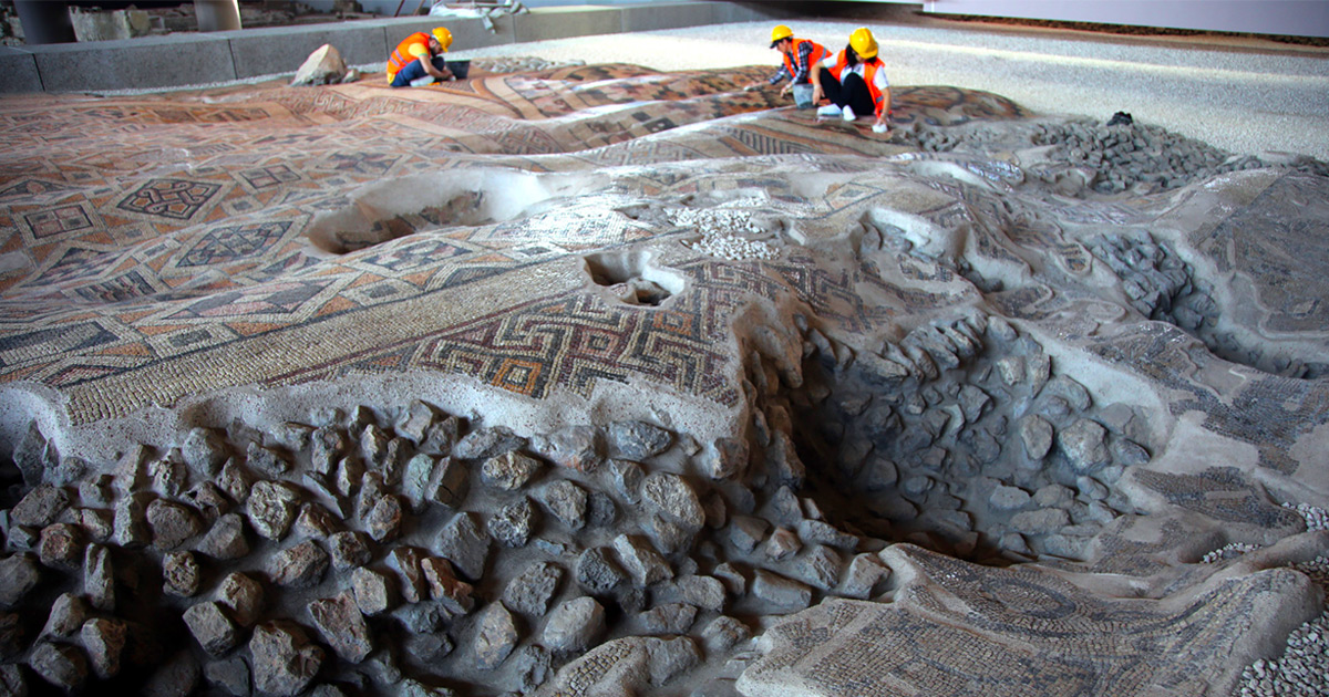 O maior mosaico antigo intacto do mundo é aberto ao público em Antioquia, Turquia