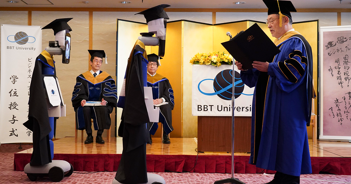 Universidade Japonesa Encontra Solução Genial Para Sua Cerimônia De Graduação Durante A Pandemia Do Coronavírus